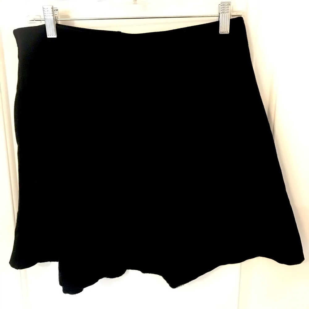 A line skater skirt